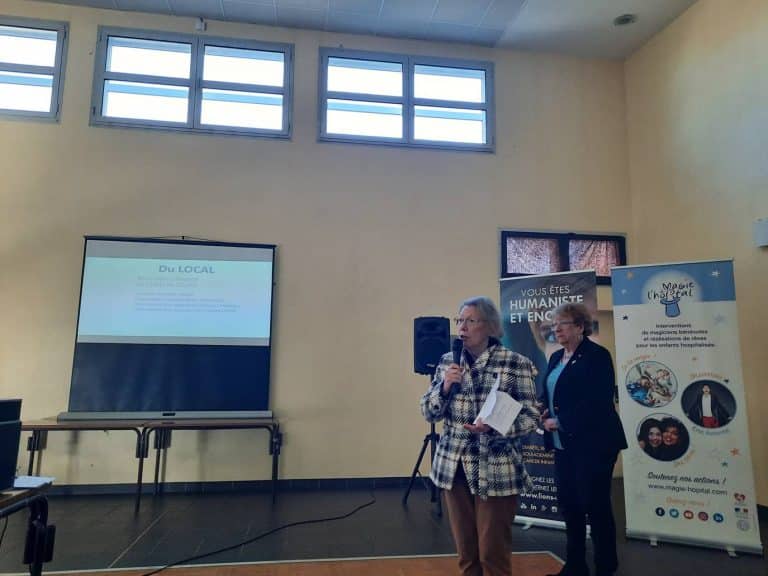 Les Lions Clubs dIndre et Loire mobilises contre les cancers de lenfant dont 4 000 E pour ECS coeur de France