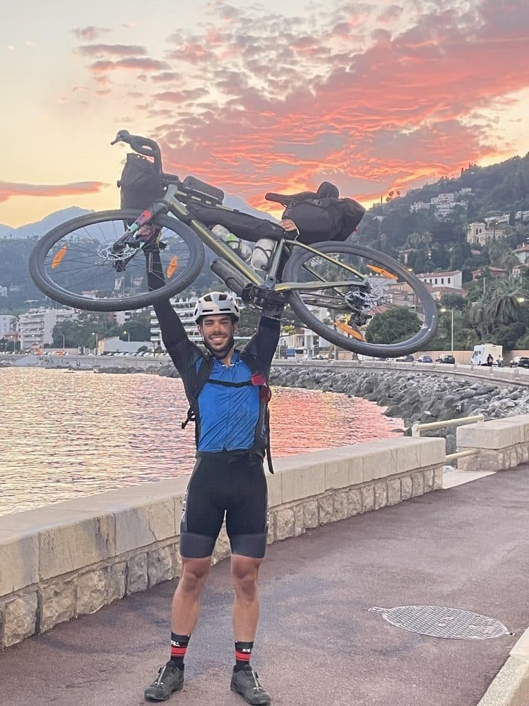 Traversée de la France à vélo par Valentin Calleja en soutien aux enfants atteints de cancers 3 Traversee de la France a velo par Valentin Calleja en soutien aux enfants atteints de cancers 3