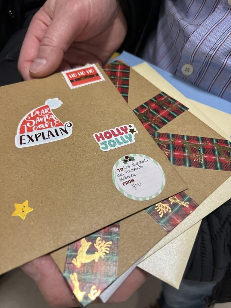 Des Cartes de Vœux pour les enfants hospitalisés 2 Des Cartes de Voeux pour les enfants hospitalises 3