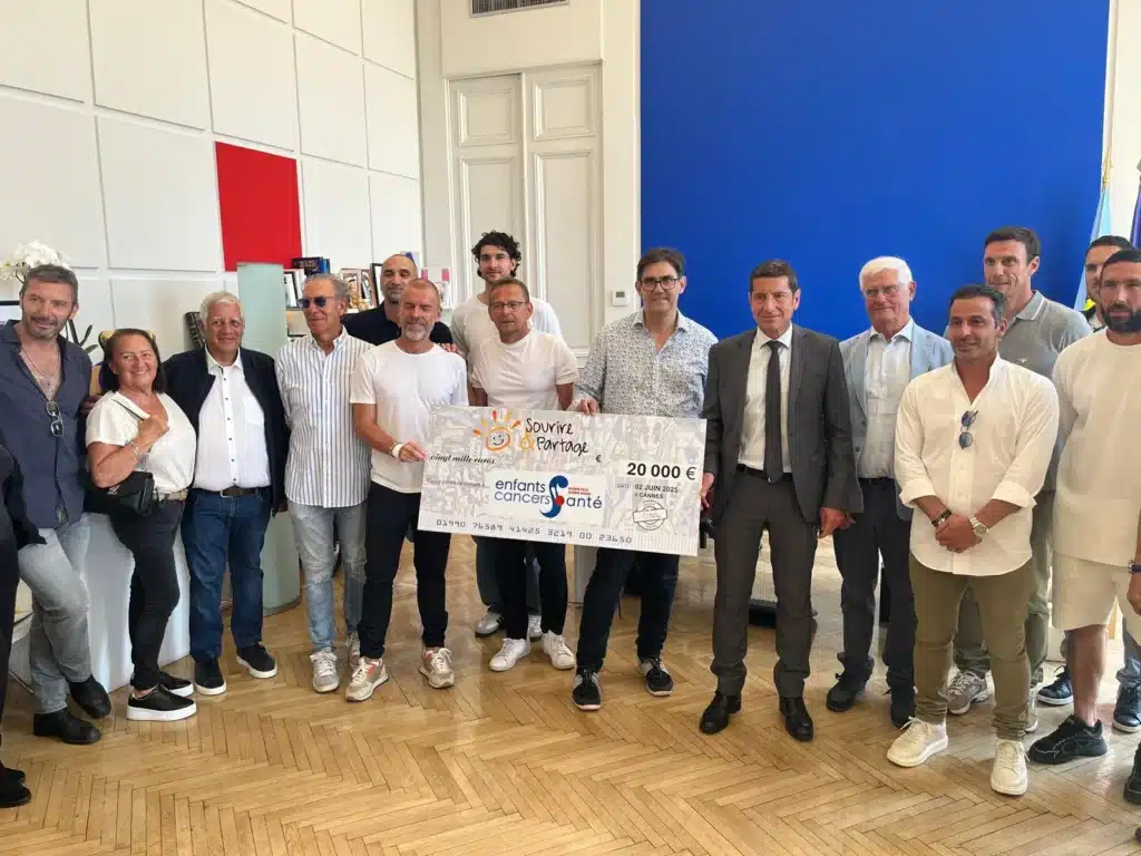 L'association Sourire & Partage remet 20 000€ 6 Lassociation Sourire Partage remet 20 000E 7