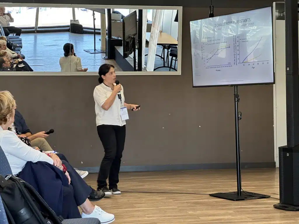 A Marseille Enfants Cancers Sante remet deux cheques pour un montant total de 850 000E 2