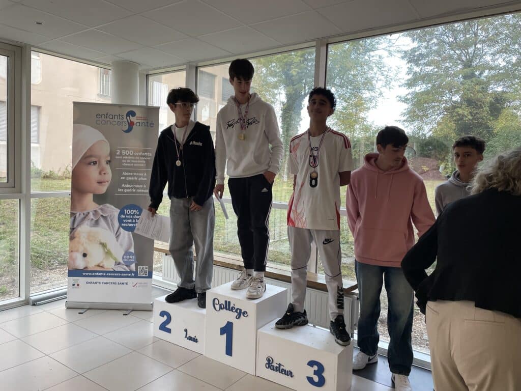 Sensibilisation et Prevention, Sport et Solidarité au collège Louis Pasteur de La Chapelle St Mesmin 2 Sensibilisation et Prevention Sport et Solidarite au college Louis Pasteur de La Chapelle St Mesmin 3