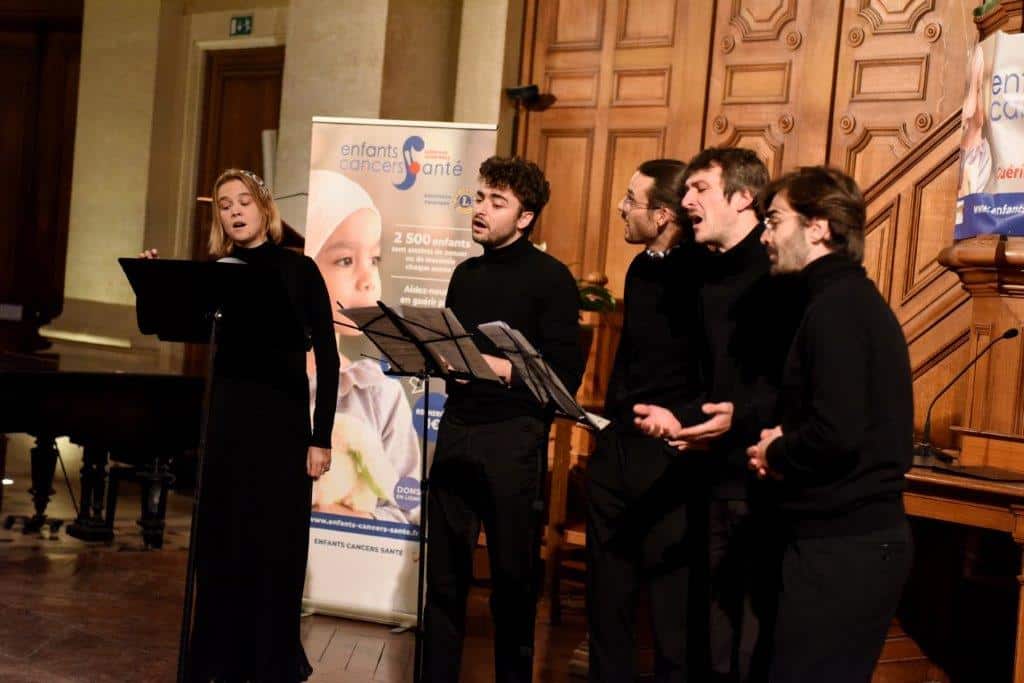 A Paris La Fédération remet 9 chèques aux chercheurs d'Ile de France pour un montant de 575 000€ 1 A Paris La Federation remet 9 cheques aux chercheurs dIle de France pour un montant de 575000E 2