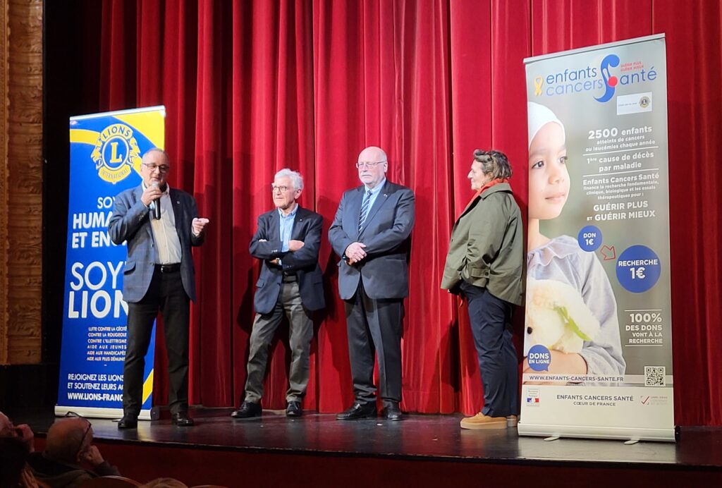 Le LIONS club de Mayenne fait un don de 10 000 euros 2 69c537d15cdee