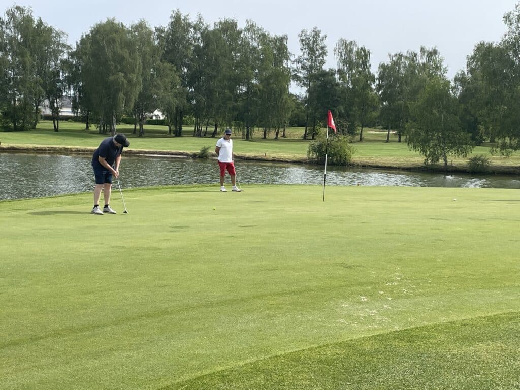 5 100 € collectés lors du trophée de golf organisé sur le parcours d'Orléans Limère (45) 2 6a31a1c4d9247