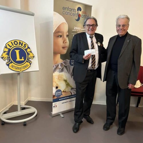 DON DE 2000 € DU LIONS CLUB DE NOISY LE ROI